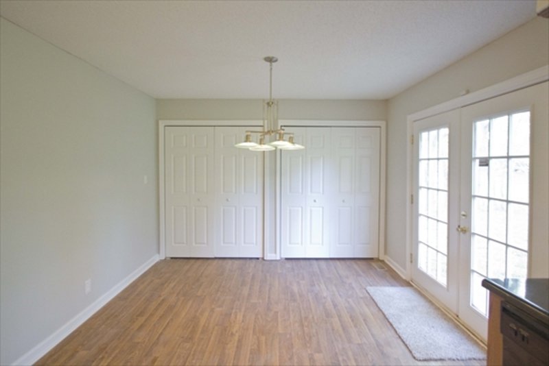 *** NO PETS PLEASE *** property image