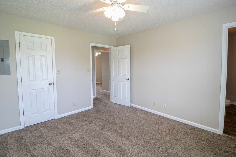 *** UPDATED PET FRINEDLY 3 BEDROOM, 2 BATH HOME! *** property image