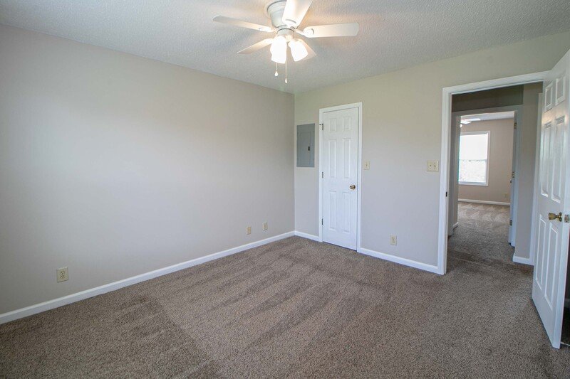 *** UPDATED PET FRINEDLY 3 BEDROOM, 2 BATH HOME! *** property image