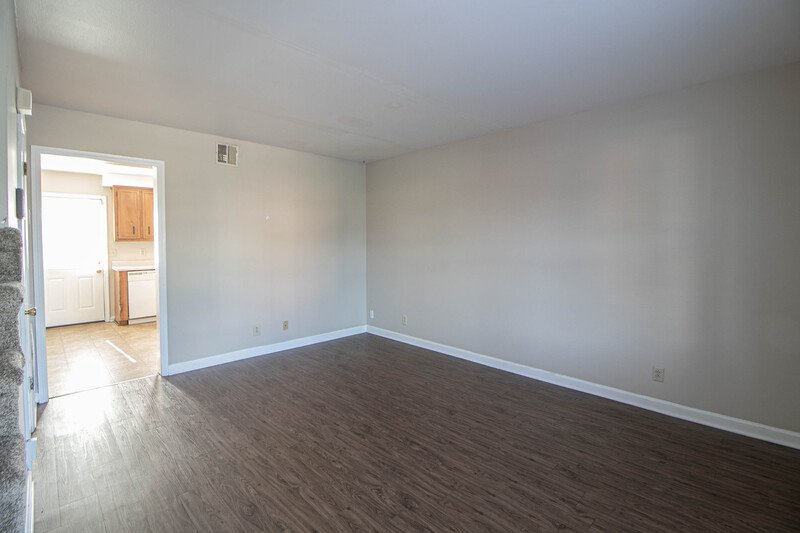 *** $500 DEPOSIT MOVE IN SPECIAL *** property image