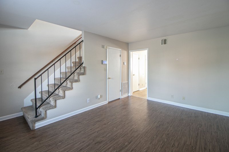 *** $500 DEPOSIT MOVE IN SPECIAL *** property image