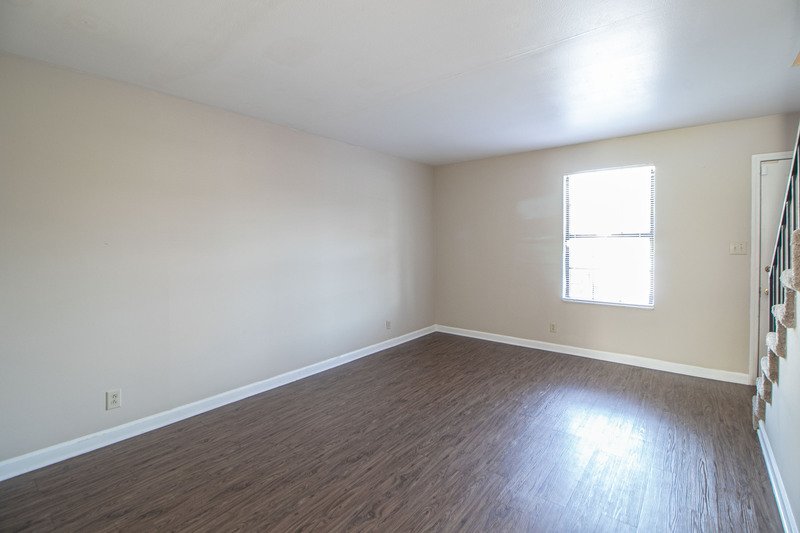 *** $500 DEPOSIT MOVE IN SPECIAL *** property image