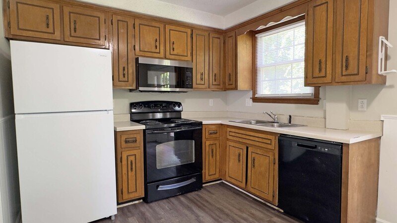 *** $500 DEPOSIT MOVE IN SPECIAL *** property image