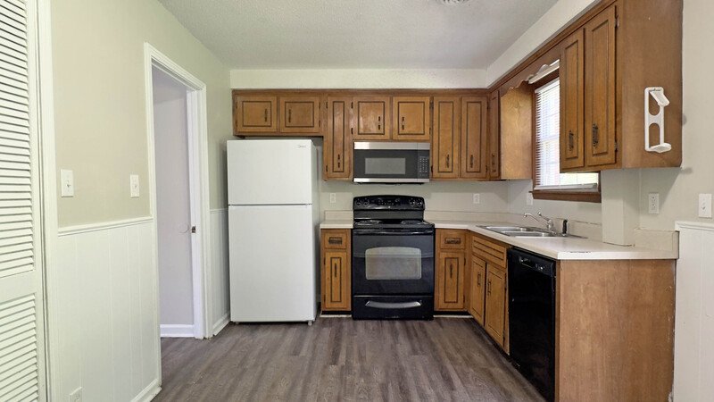 *** $500 DEPOSIT MOVE IN SPECIAL *** property image