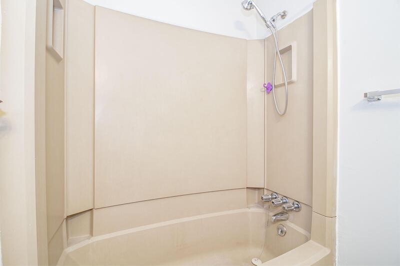 *** $500 DEPOSIT MOVE IN SPECIAL *** property image