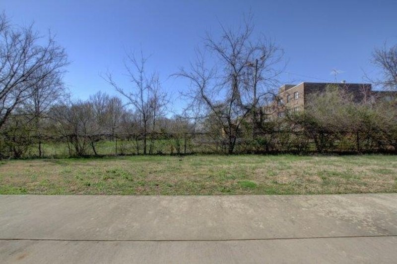 *** $500 DEPOSIT MOVE IN SPECIAL *** property image
