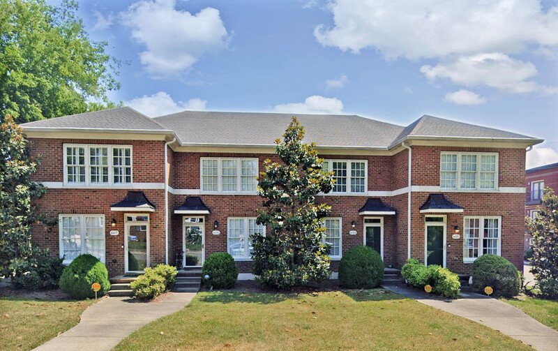 *** In the heart of the entertaining Downtown district! *** property image